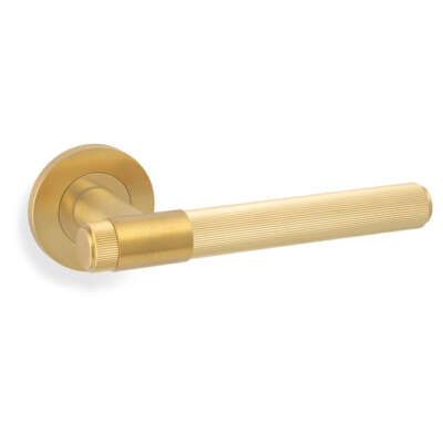 Kingston Reeded lever on Round Rose - AW242